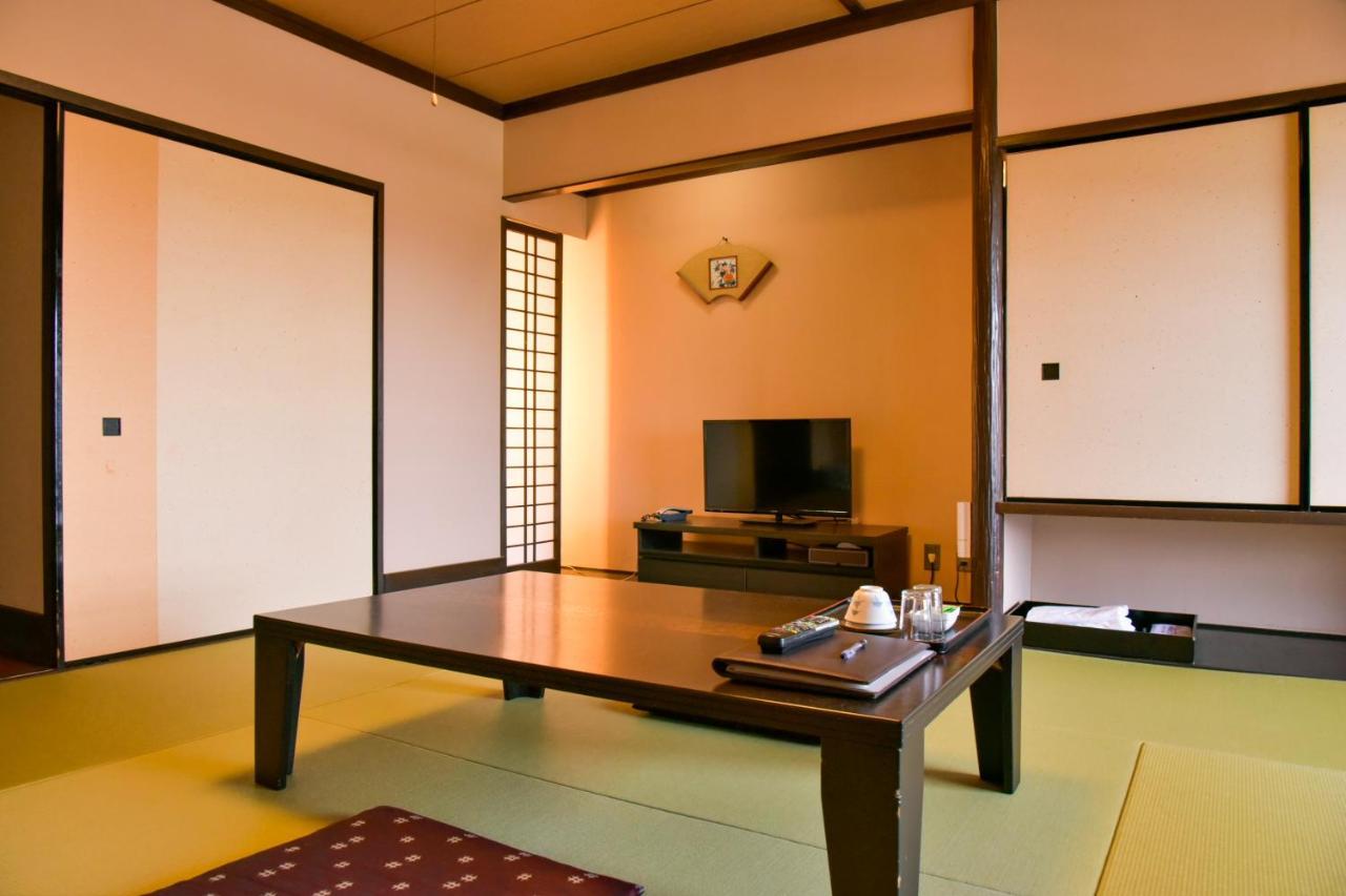 Aso Hotel Екстериор снимка